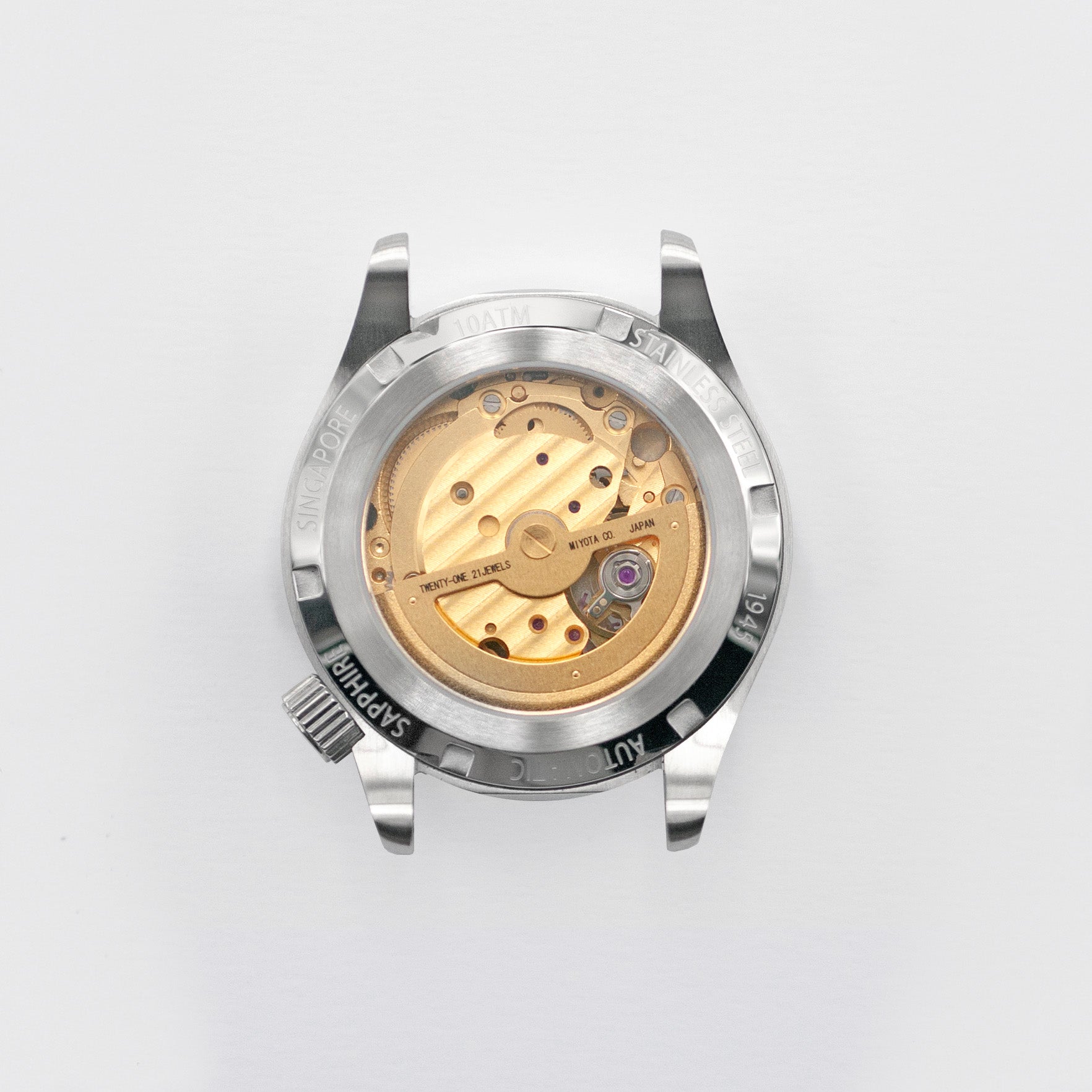 Vario 1945 D12 Field Watch Sapphire Exhibition Caseback
