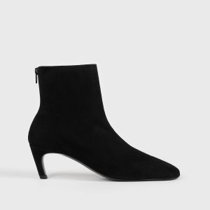 Toteme Studio Soft suede ankle boots black
