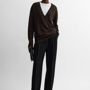 Toteme Studio Fine v-neck knit fondante