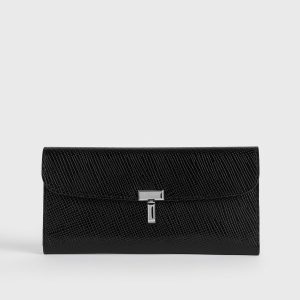 Toteme Studio T-lock palmellato-patent wallet black