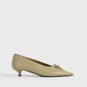 Toteme Studio Pierced nappa pumps cashew