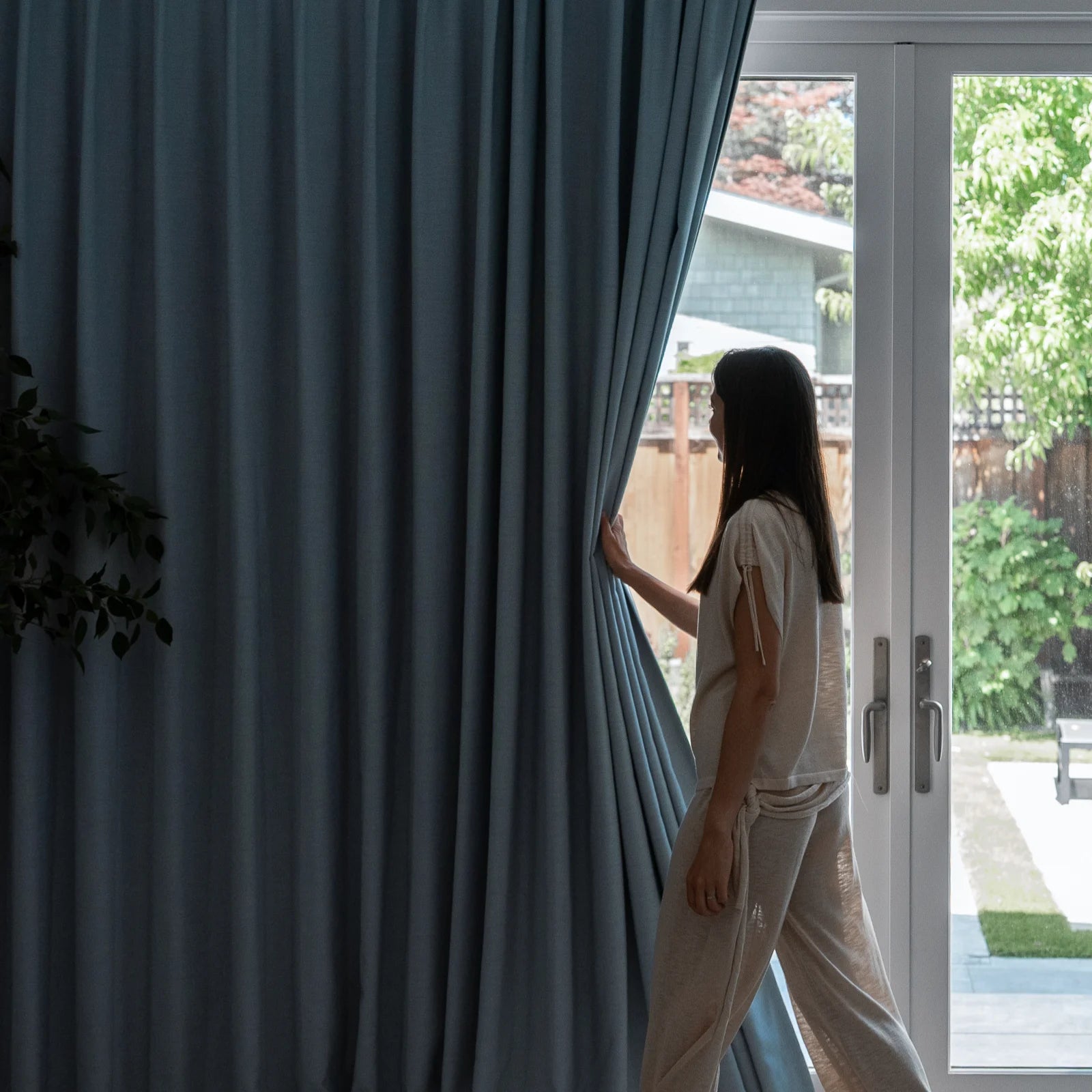 TWOPAGES Isabella Blackout Cotton Blend Curtain Pleated