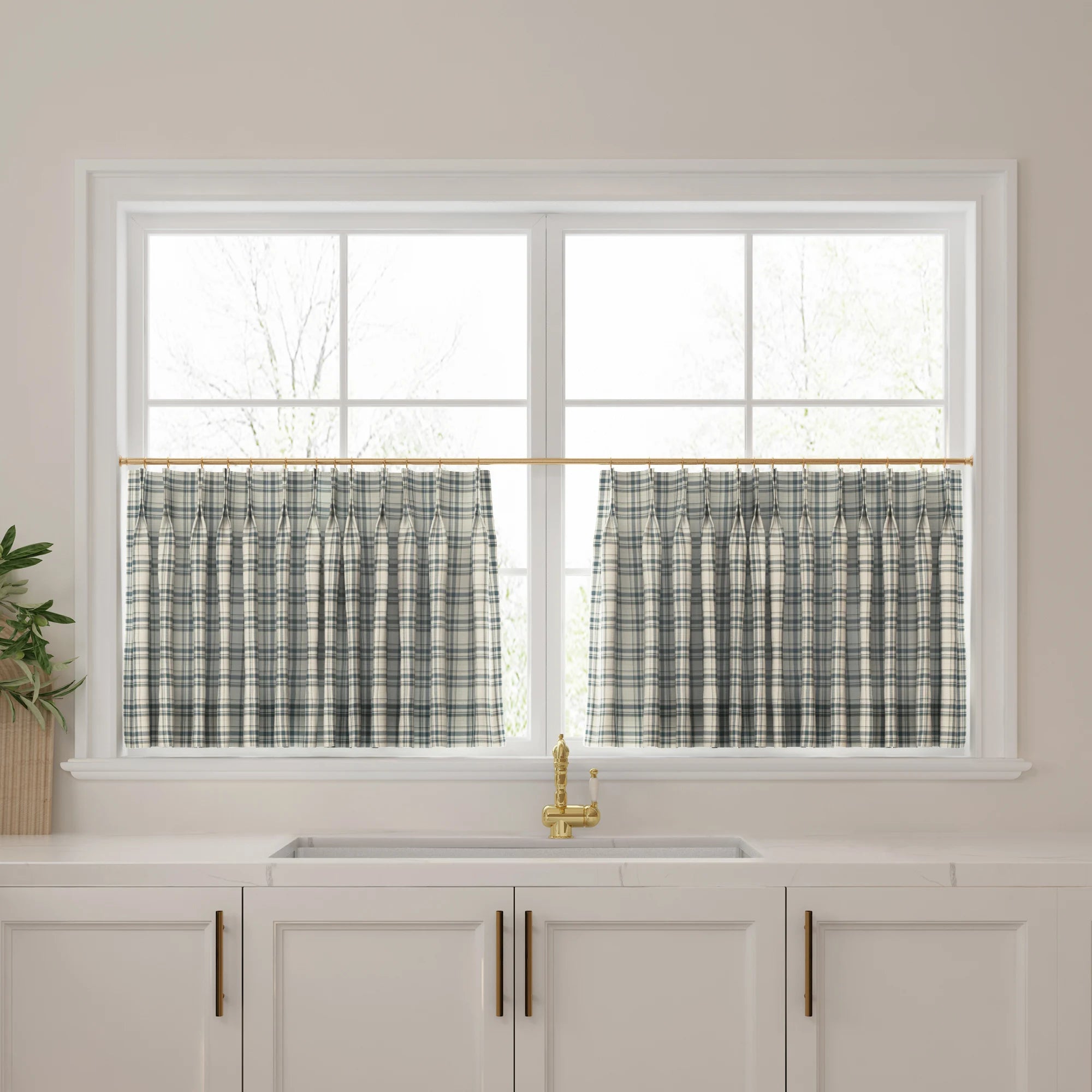 TWOPAGES Kim Morrow Print Cotton Cafe Curtain