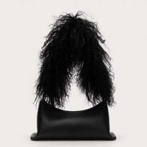 Cult Gaia OSA SHOULDER BAG - BLACK SHEARLING