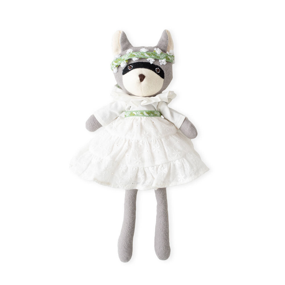 Hazel Village Gwendolyn Raccoon's Summer Outfit