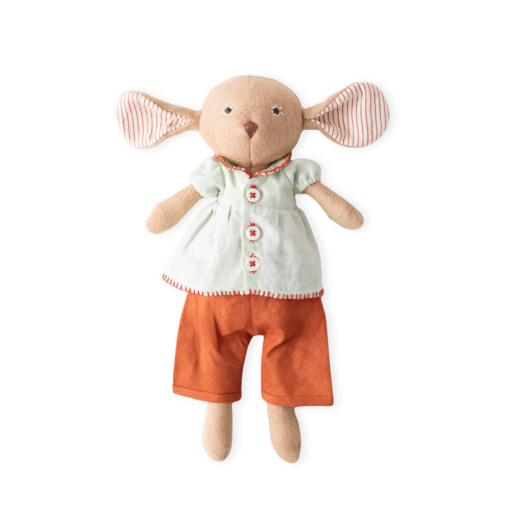 Hazel Village Annicke Mouse's Summer Outfit