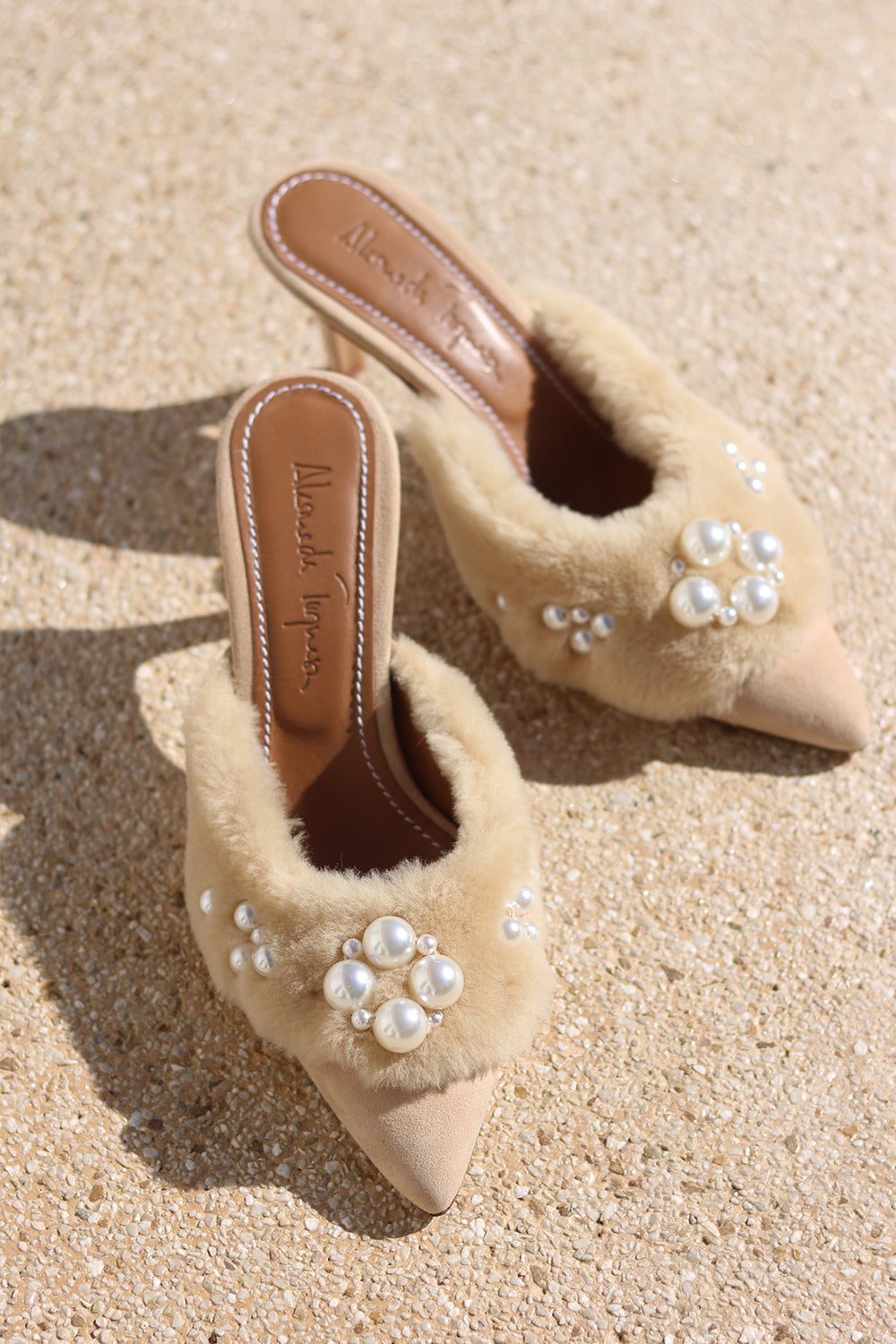 Alameda Turquesa BELLA, the shearling pearl mules