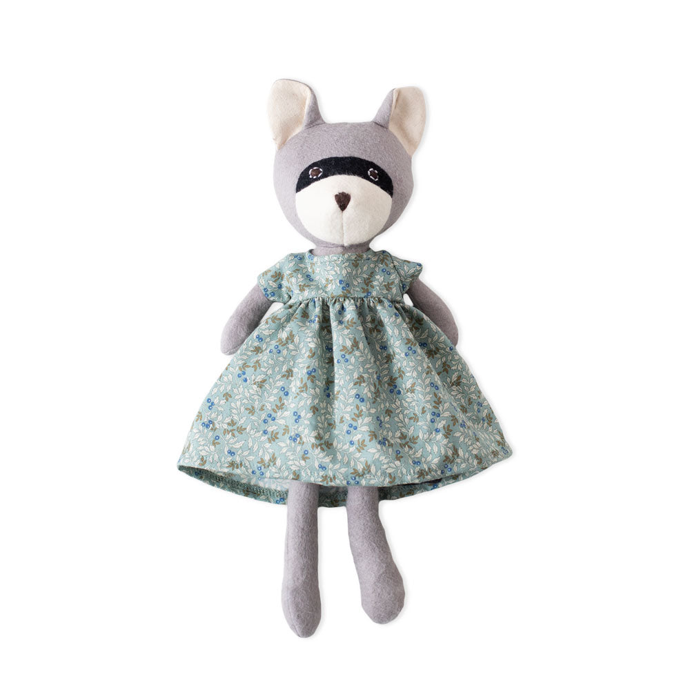 Hazel Village Gwendolyn Raccoon's Outfit