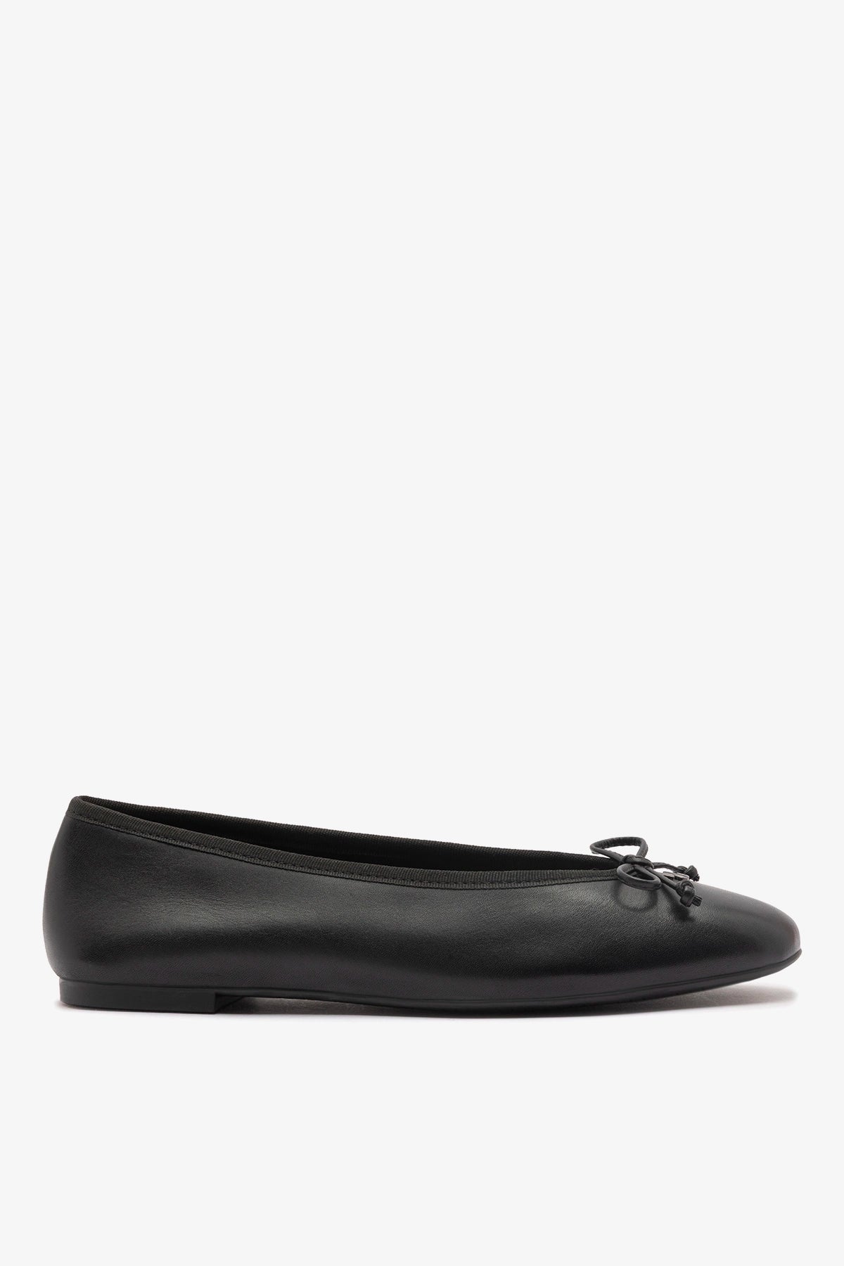 Larroudé Pavlova Ballet Flat In Black Leather