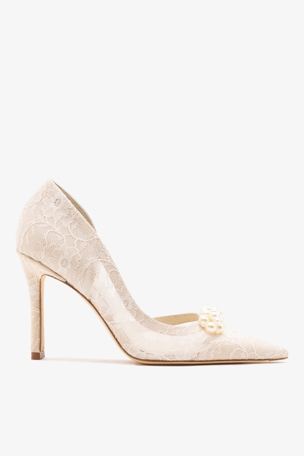 Larroudé x Markarian: D'Orsay Pump White Lace