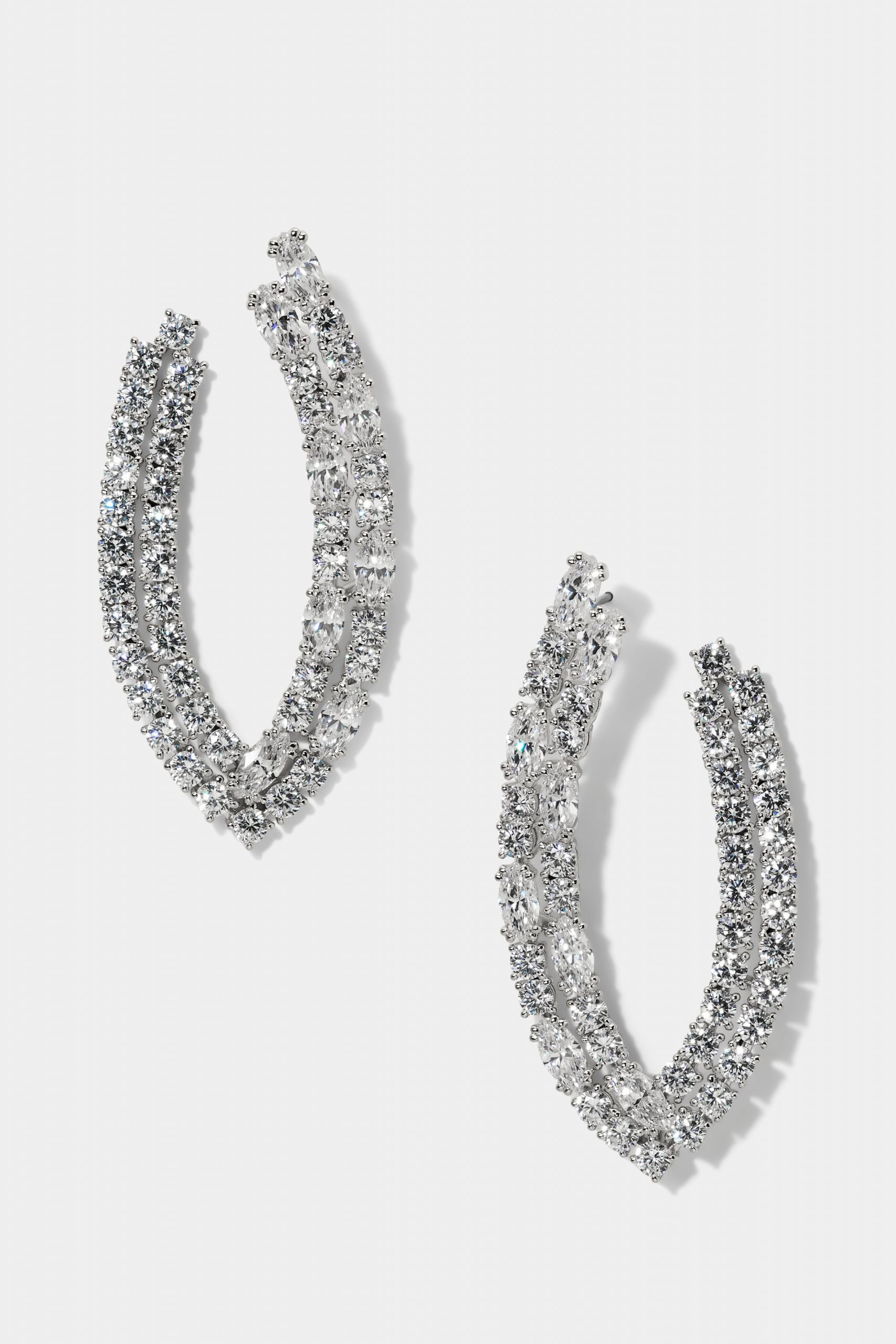 Nadri TWINNIE FRONTBACK PATTERN HOOP EARRINGS