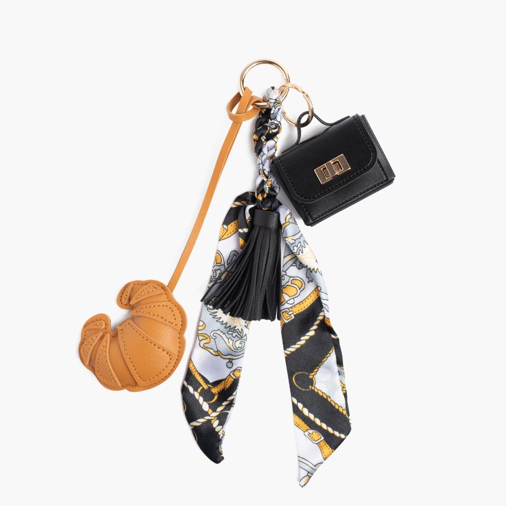 Thursdayboots Stacked Charm | Black Purse