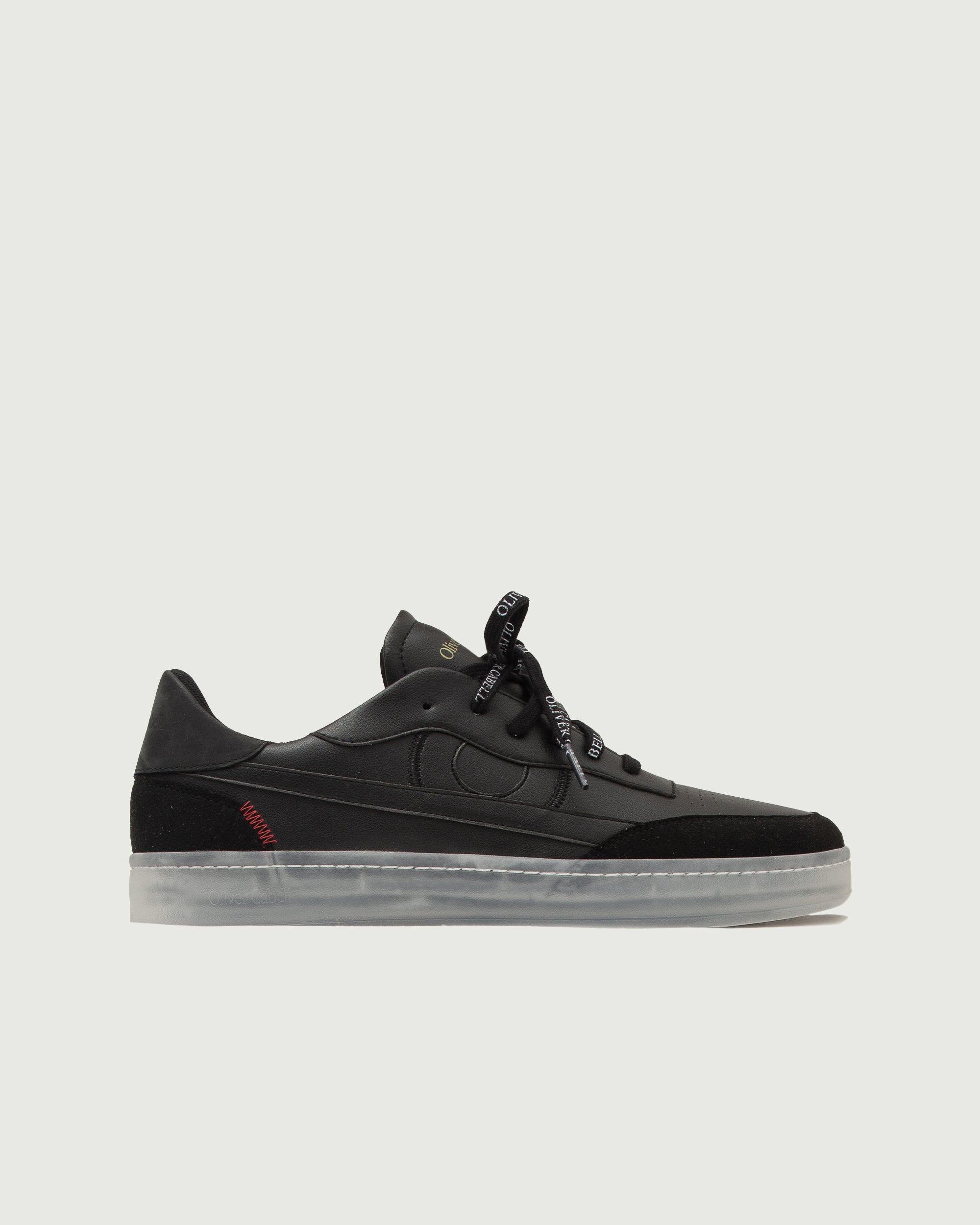 Olivercabell Vegan 581 | Black Ghost (Orthopedic)