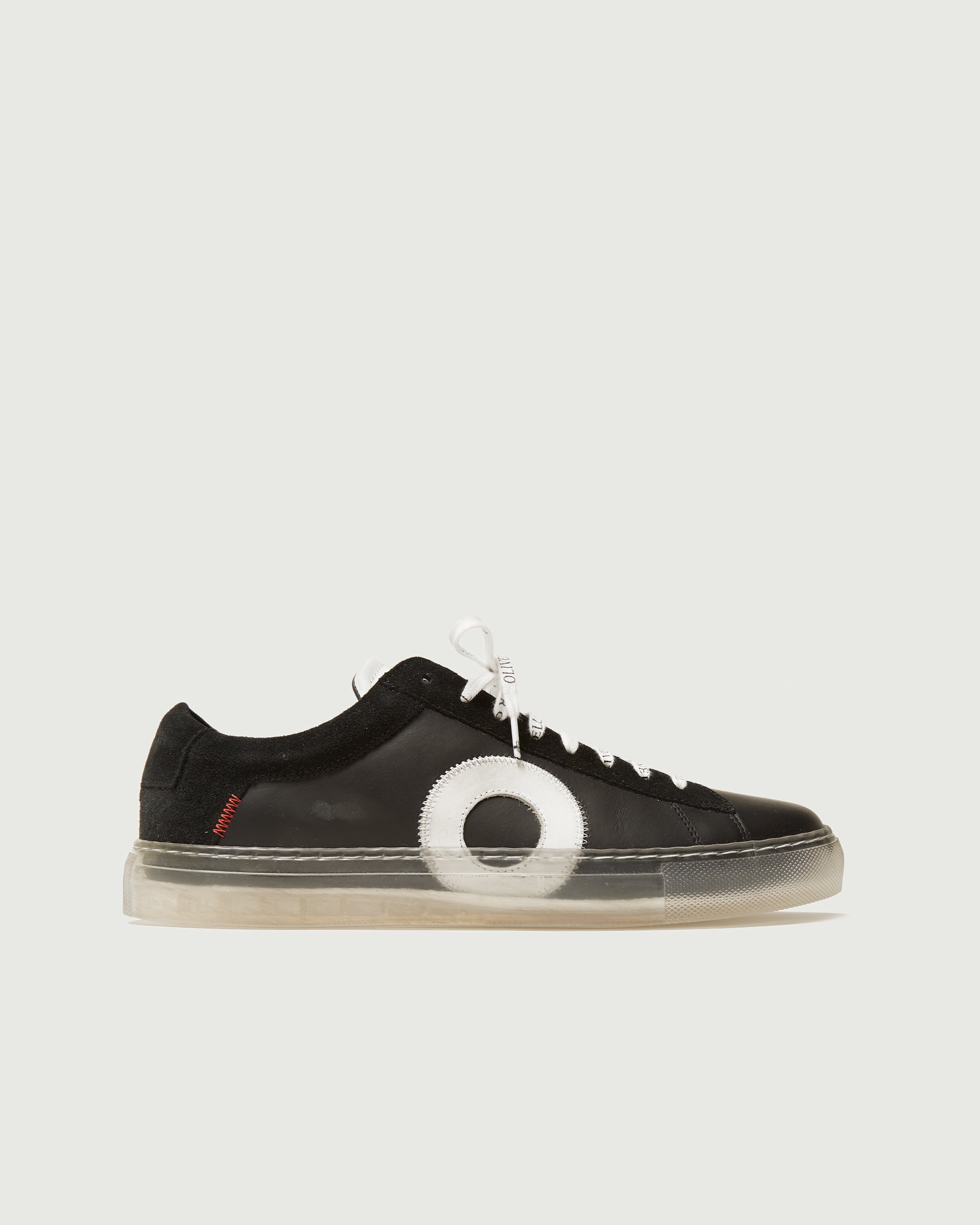 Olivercabell Low 1 | Reverse Yin Yang (Orthopedic)