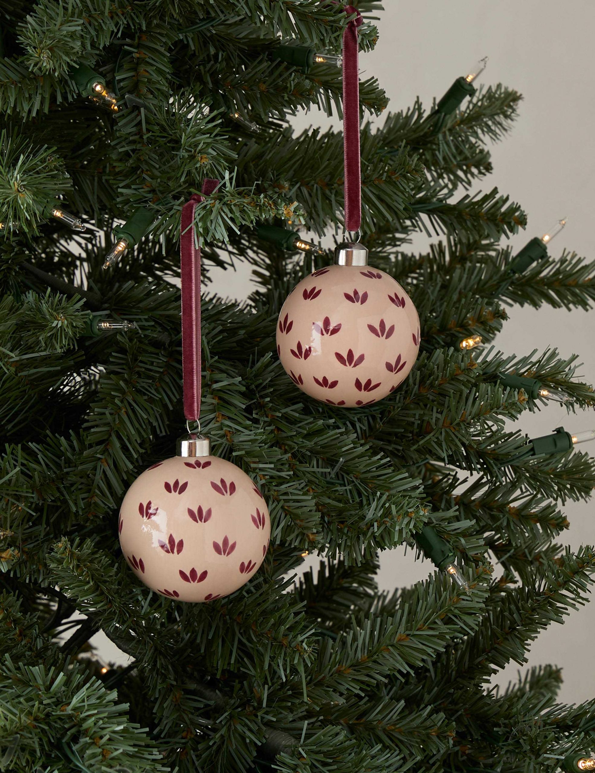 Lulu and Georgia Milan Ornaments (Set of 2)