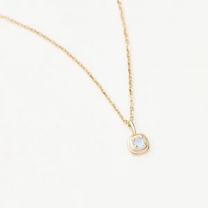 Missoma Solid Gold June Birthstone Pendant Necklace | 14ct Solid Gold/Rainbow Moonstone