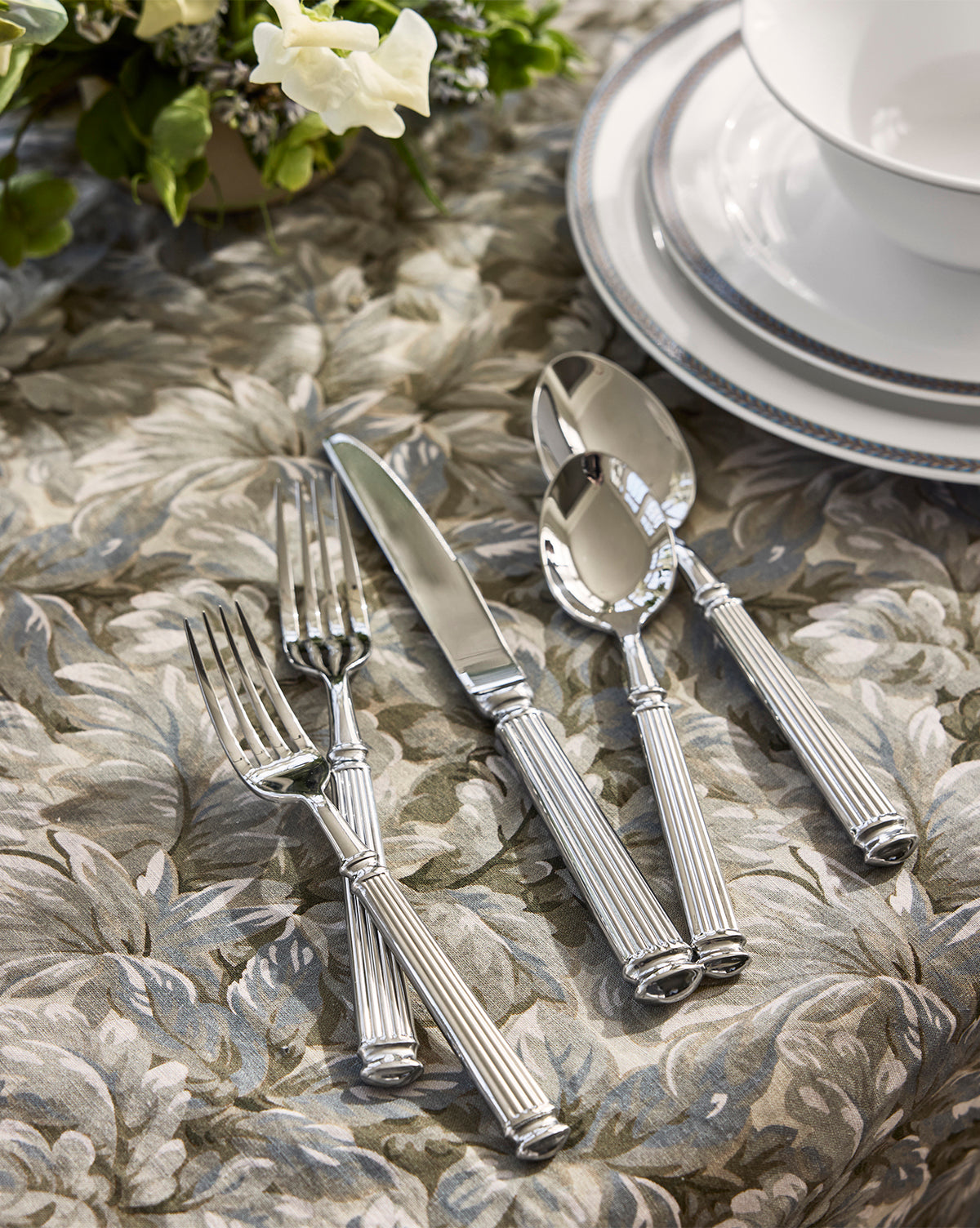 McGee & Co Griffin Flatware (Set of 5)