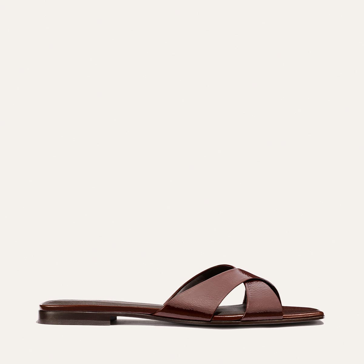 Alex Mill x Margaux: The Selene Flat Sandal - Espresso Crinkle Patent