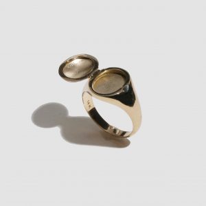 Lorenstewart Locket Signet