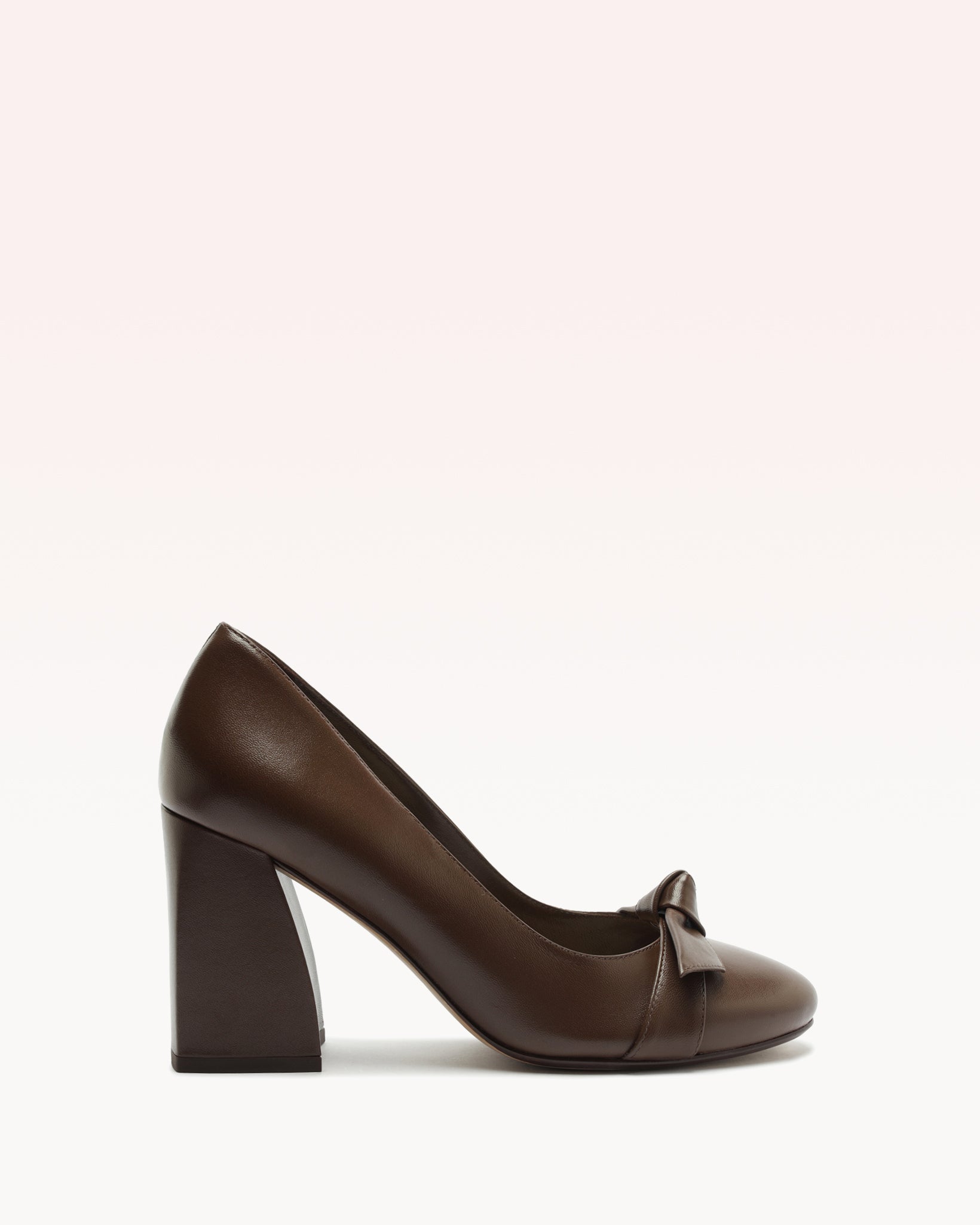 Alexandre Birman Clarita Almond Pump 85 Mousse