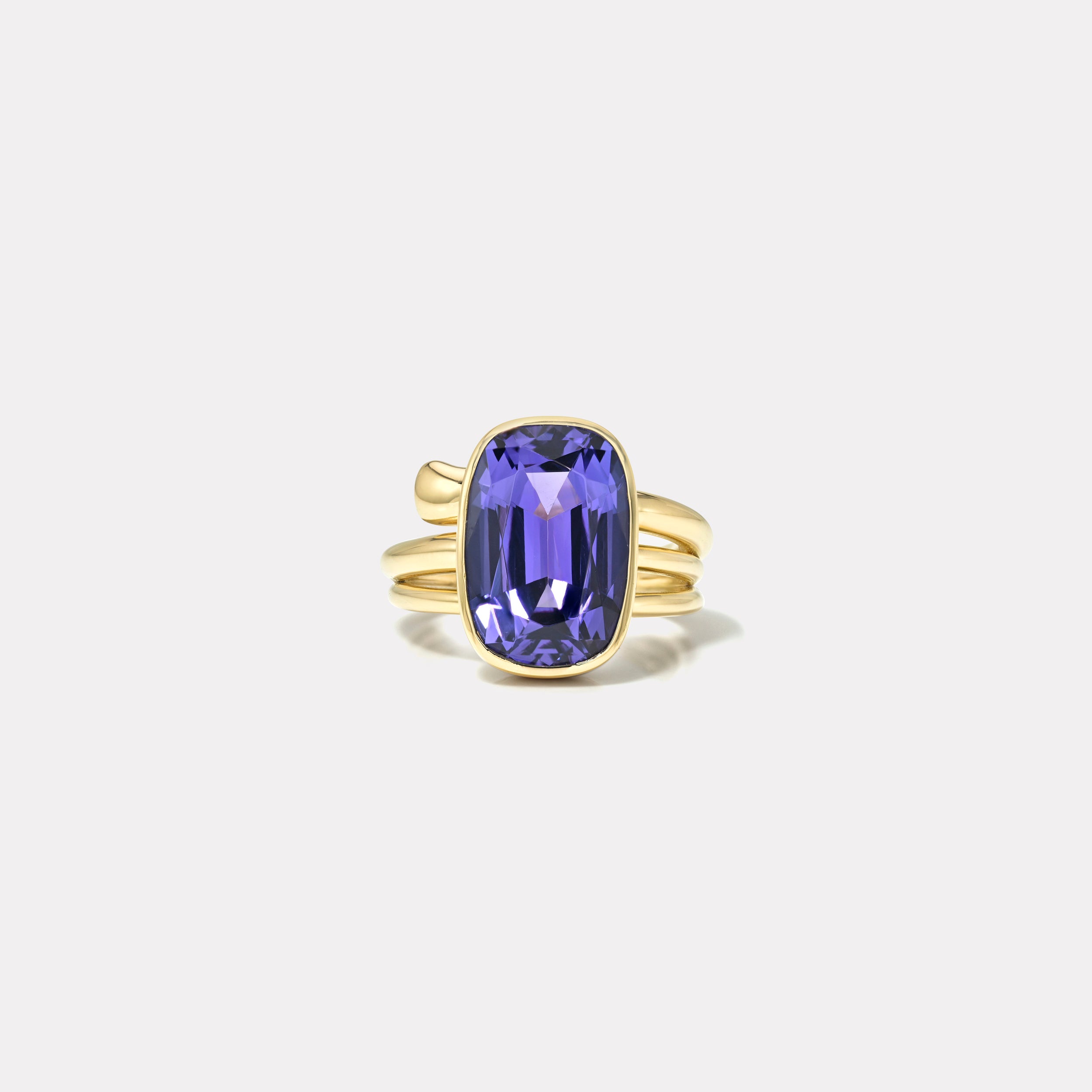 Retrouvai 8.58ct Elongated Cushion Tanzanite Vein Ring