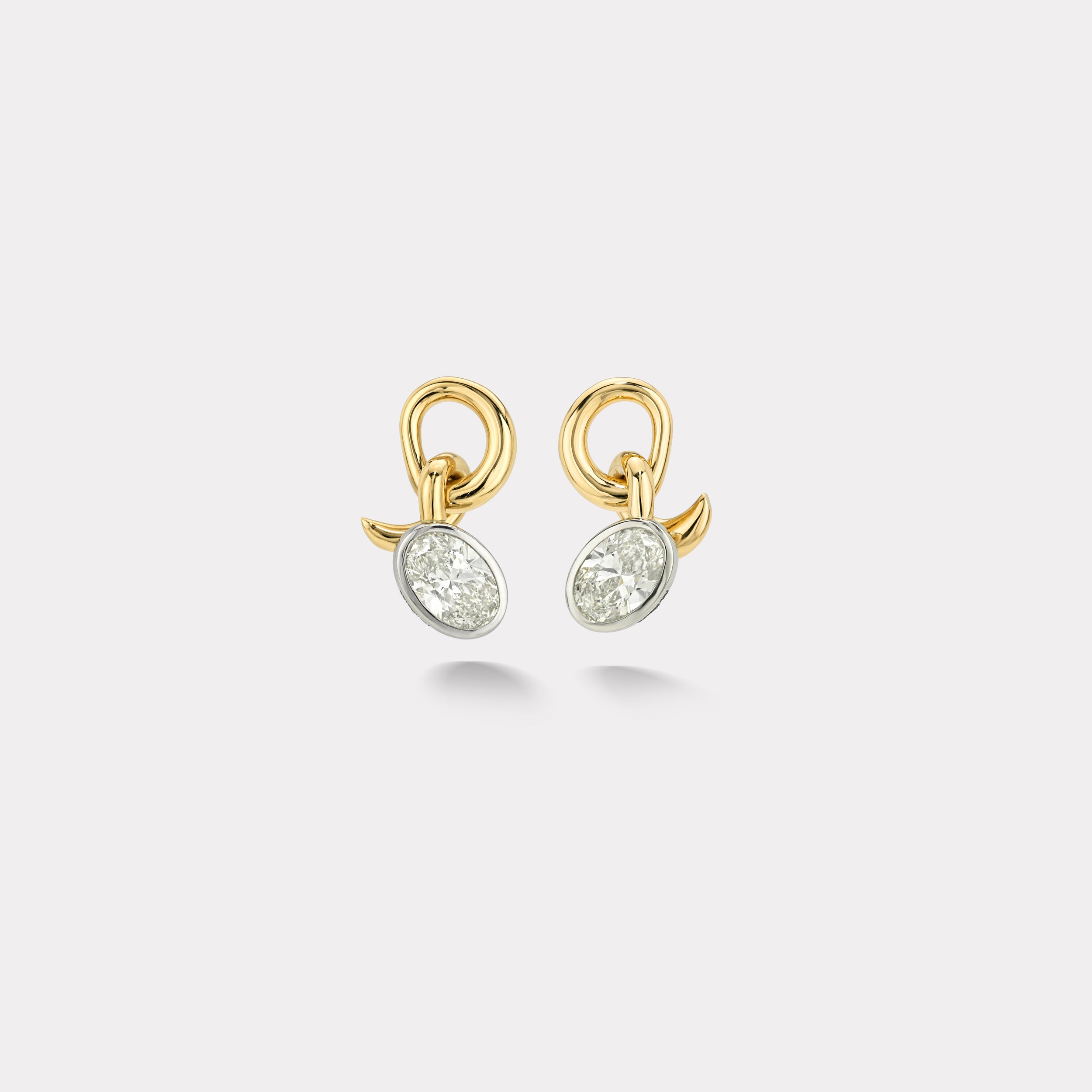 Retrouvai 3.03ct Oval Diamond Vein Earrings