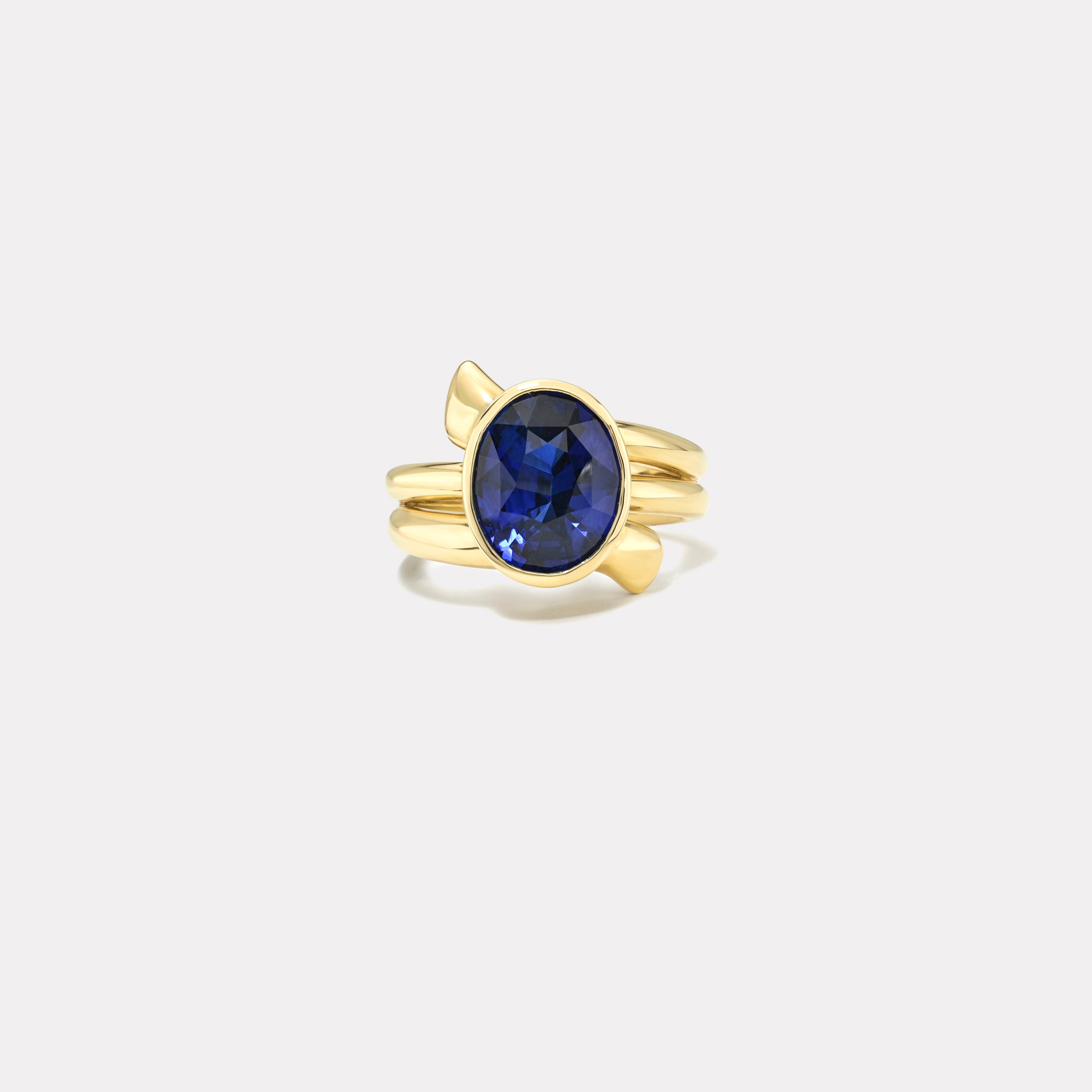 Retrouvai 7.15ct Oval Blue Sapphire Vein Ring