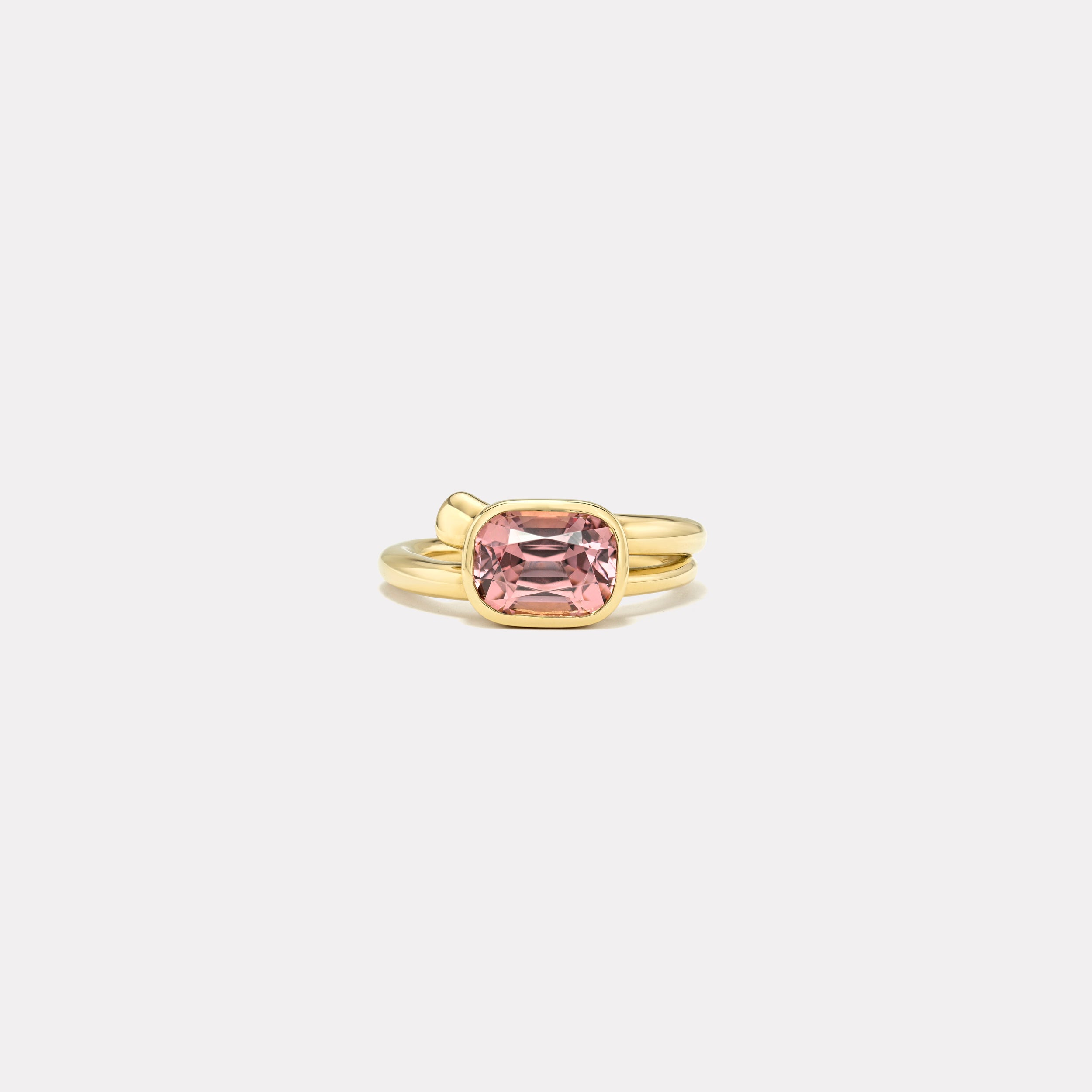 Retrouvai 1.88ct Cushion Malaya Garnet Vein Ring