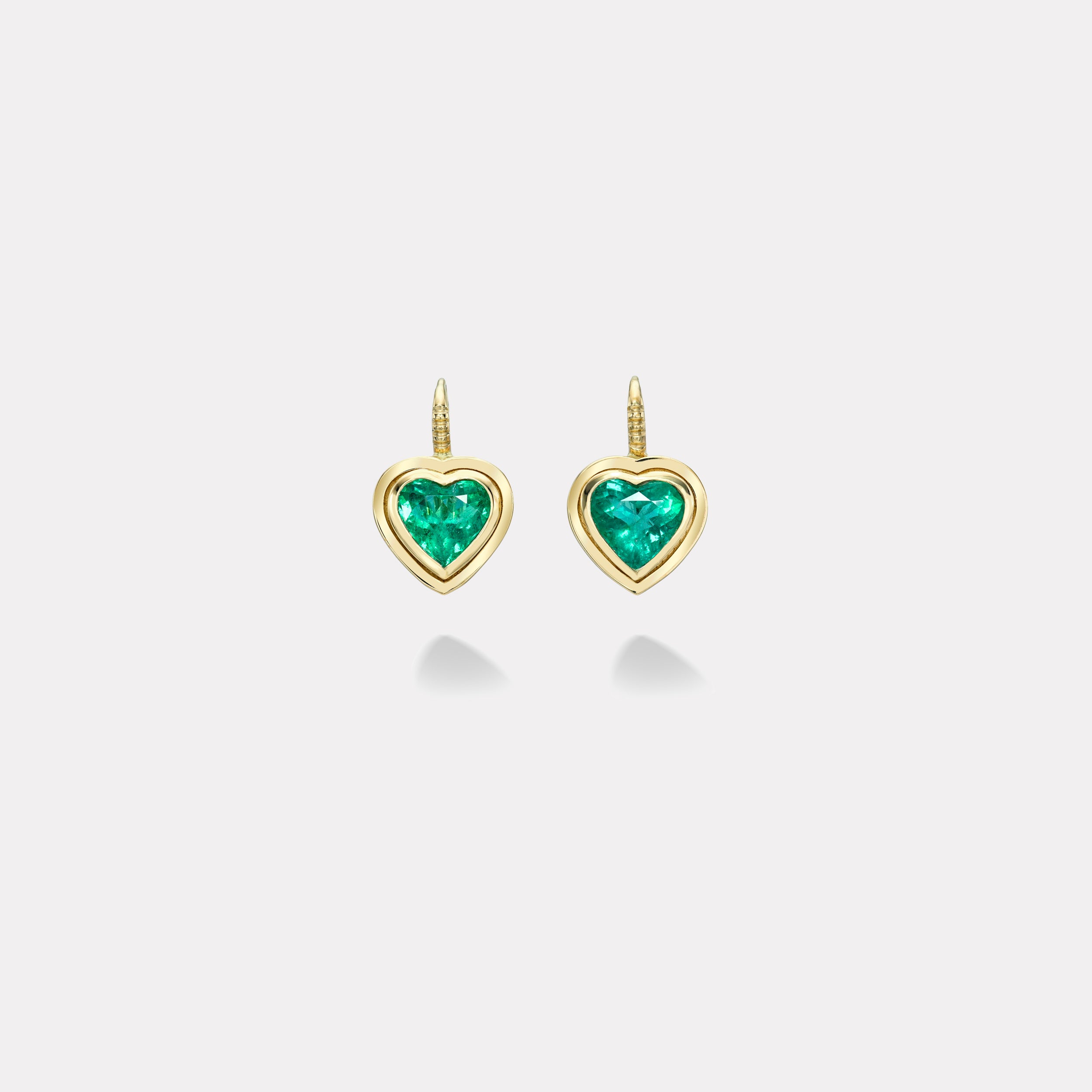 Retrouvai 2.95ct Heart Emerald Bounce Earrings