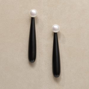 Sophie Buhai Large Angelyne Earrings in Onyx
