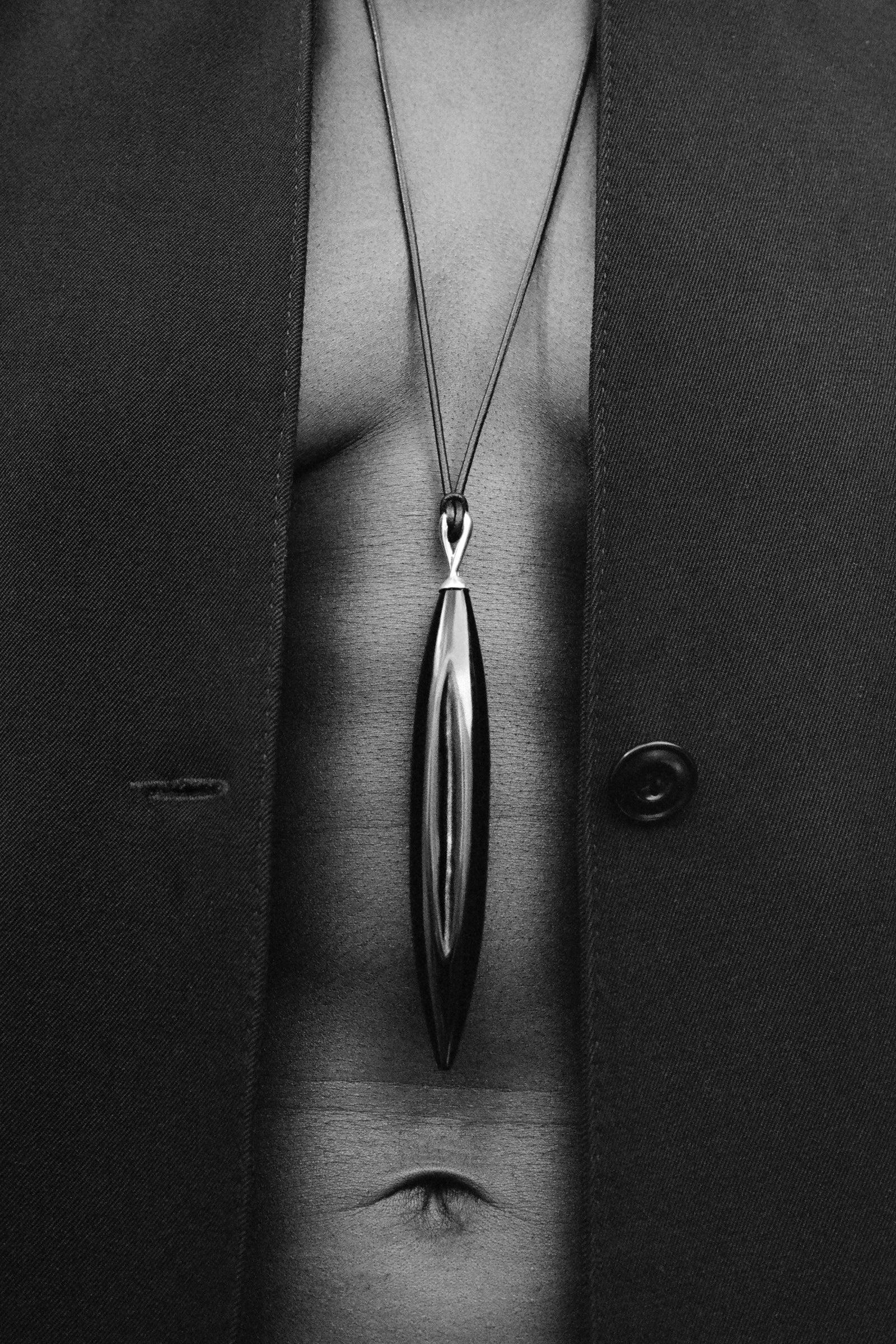 Sophie Buhai Onyx Crevice Pendant