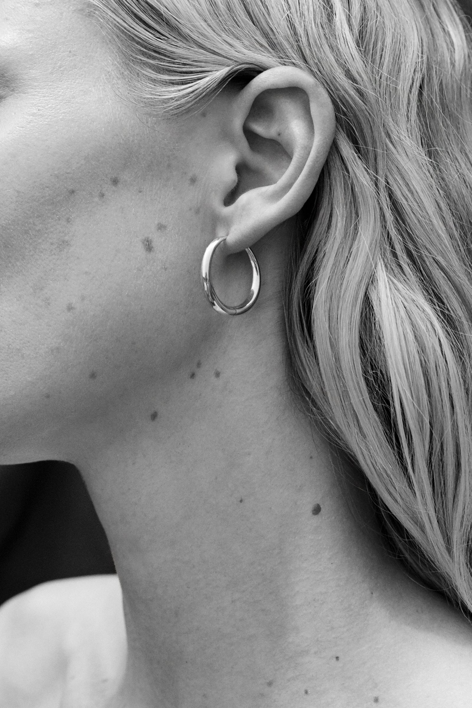 Sophie Buhai XXL Nouveau Hoops