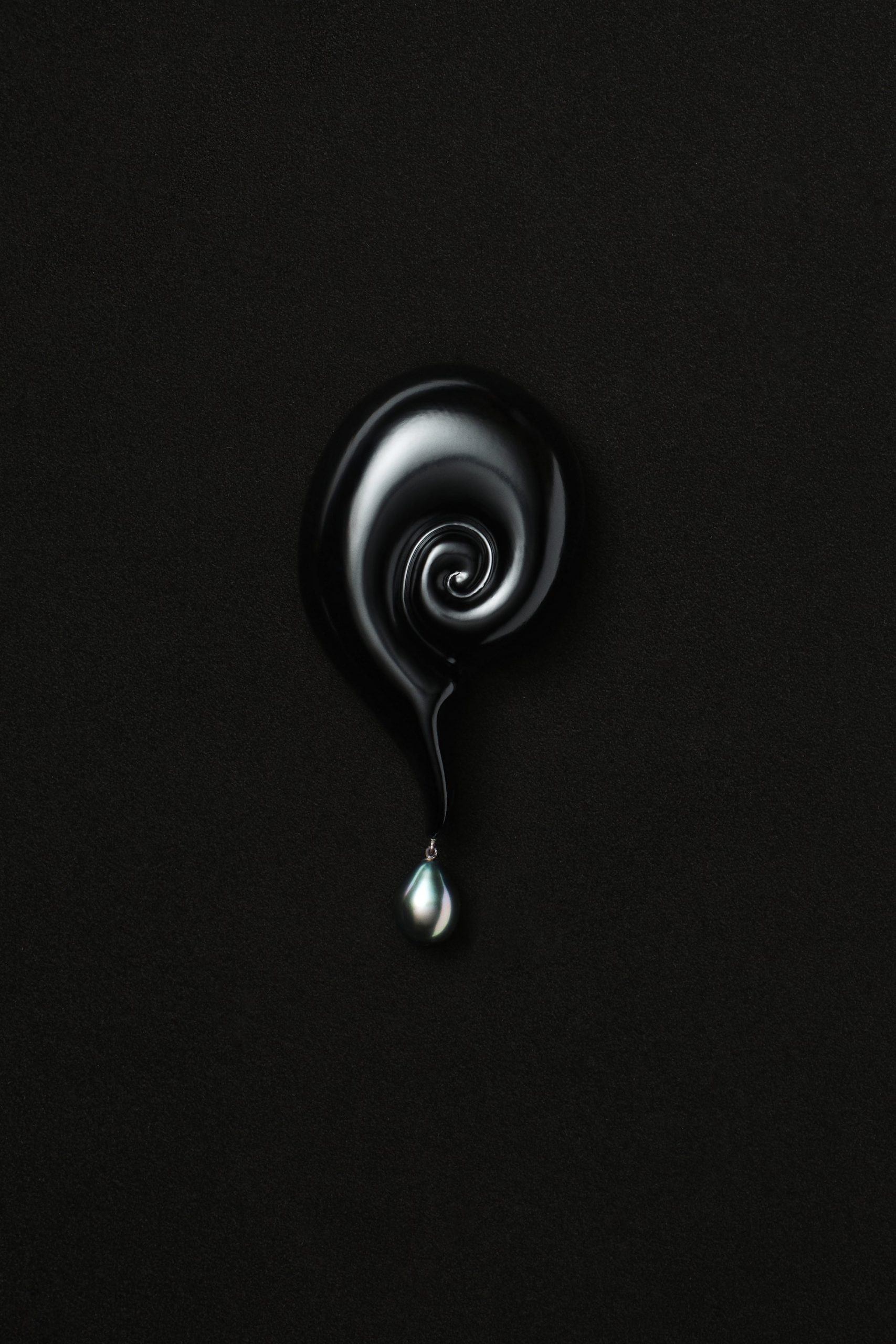 Sophie Buhai Shell Tear Brooch