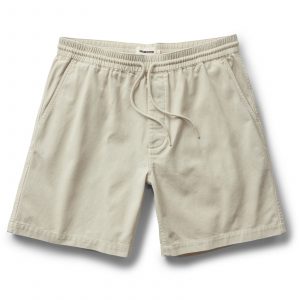 Taylorstitch The Apres Short in Organic Aged Stone Foundation Twill