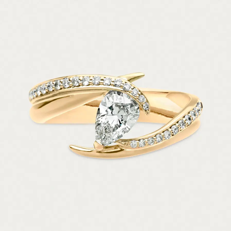 Shaun Leane Entwined Capture Vine Engagement Ring