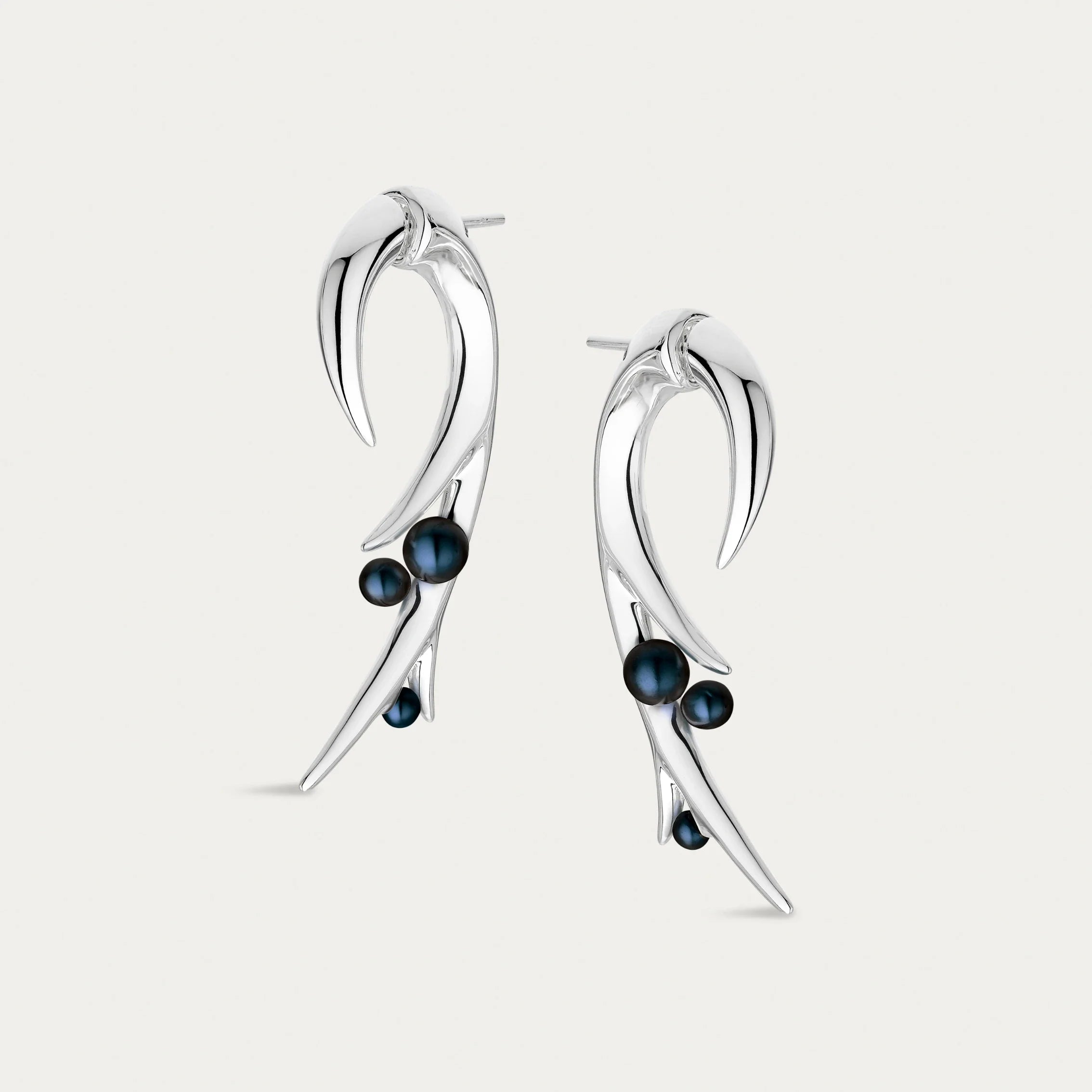 Shaun Leane Hook Black Pearl Earrings, Large