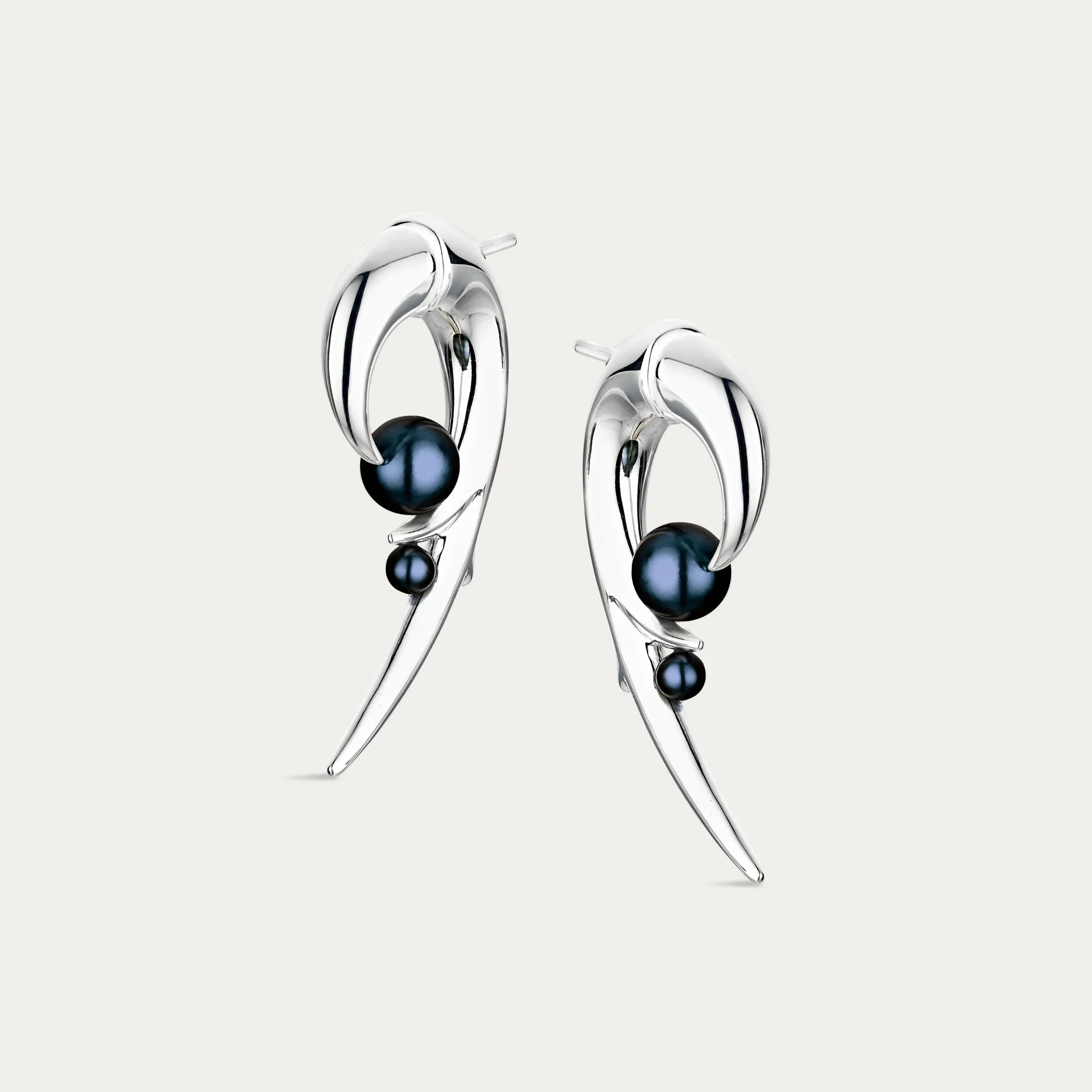 Shaun Leane Hook Black Pearl Earrings