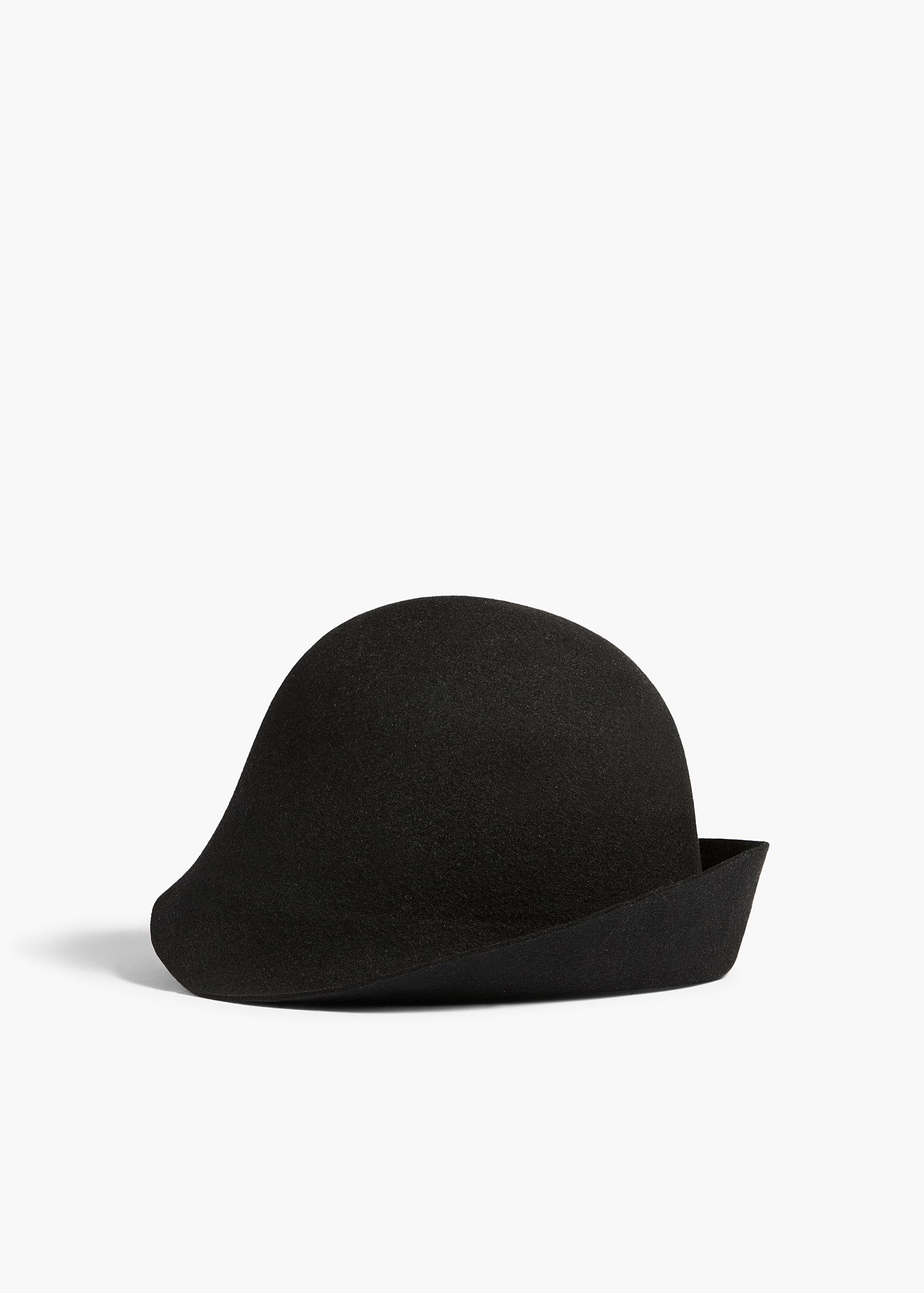 Khaite Arlo Clochet Hat in Black