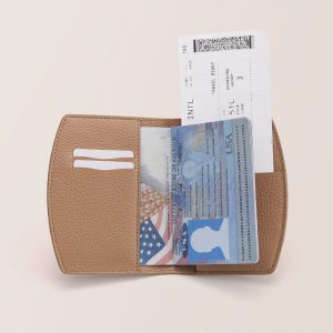 Cuyana Passport Cover