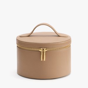 Cuyana Wellness Case