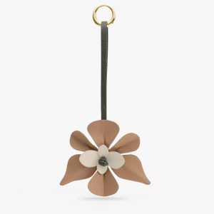 Cuyana Orchid Charm