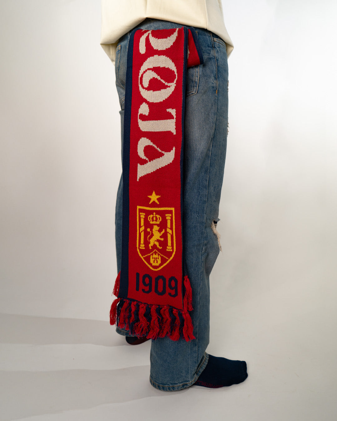 Shop Football Spain Knitted Scarf