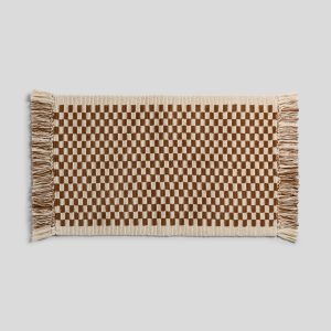 Parachute Organic Checkered Bath Rug (Natural and Tobacco)