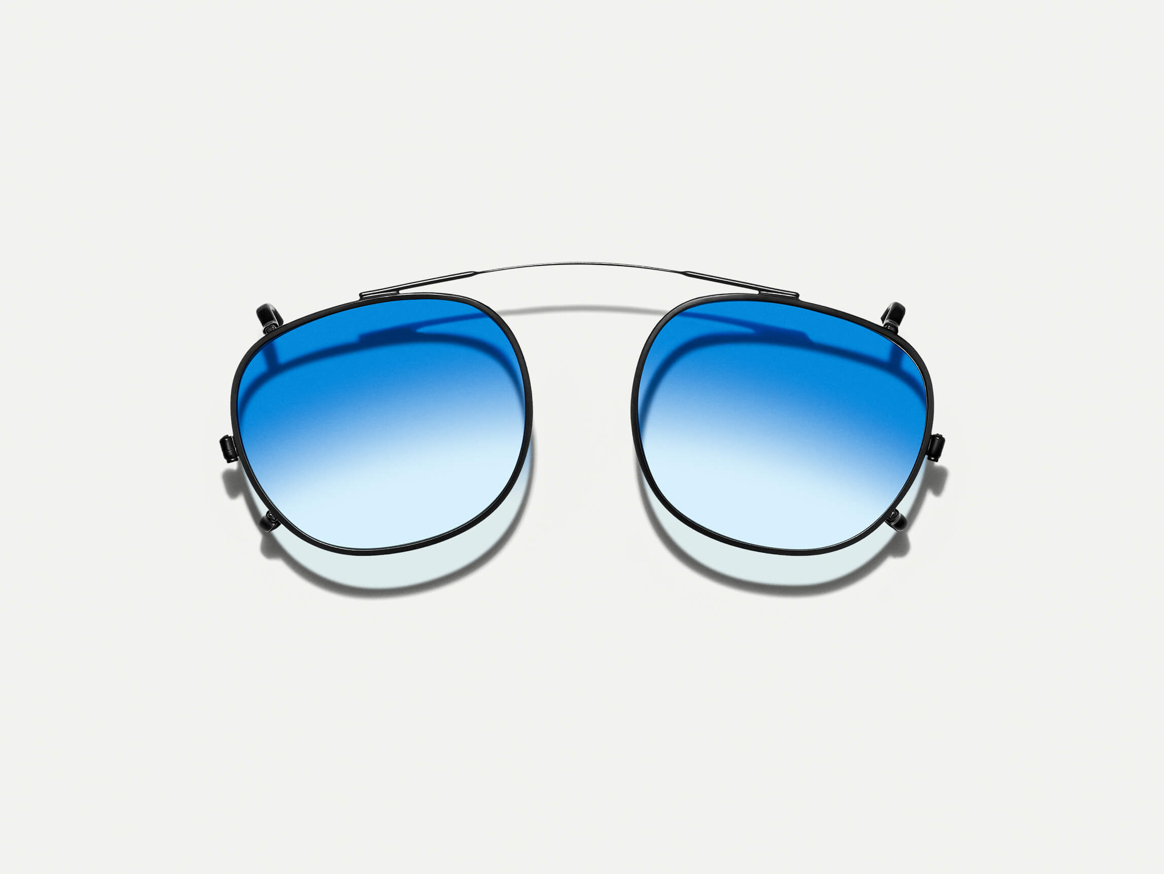Moscot CLIPTOSH MATTE BLACK WITH CUSTOM MADE TINTS™