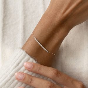 Linjer Lab Grown Diamond Curved Bar Bracelet White Gold - Vivienne