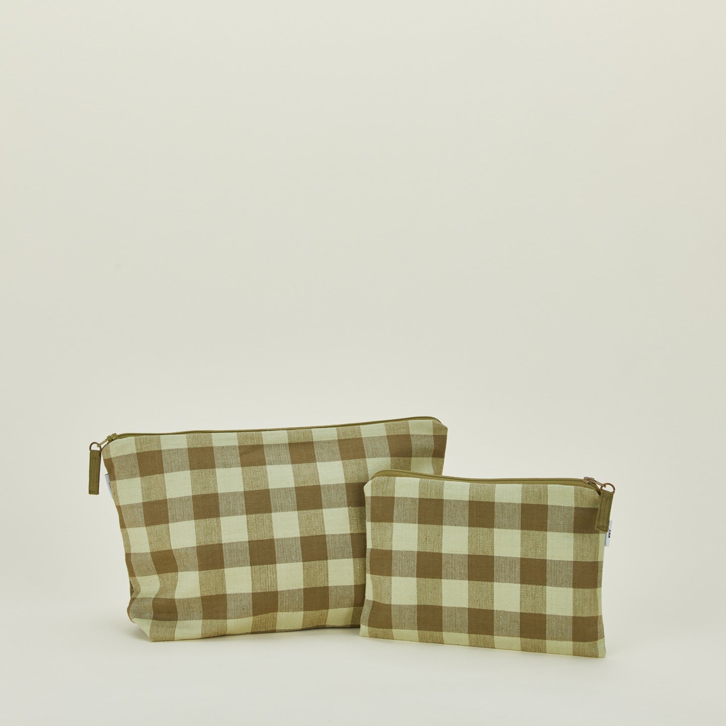 Hawkins New York Essential Gingham Pouch - Olive/Sage