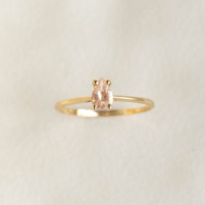 Linjer Pear Shaped Morganite Ring 14k Gold - Martine