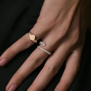 Kinn Studio Ace Shield Diamond Signet Ring