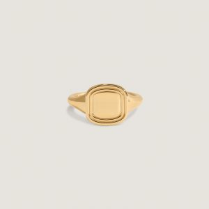 Kinn Studio The Estate Signet Ring Yellow Gold