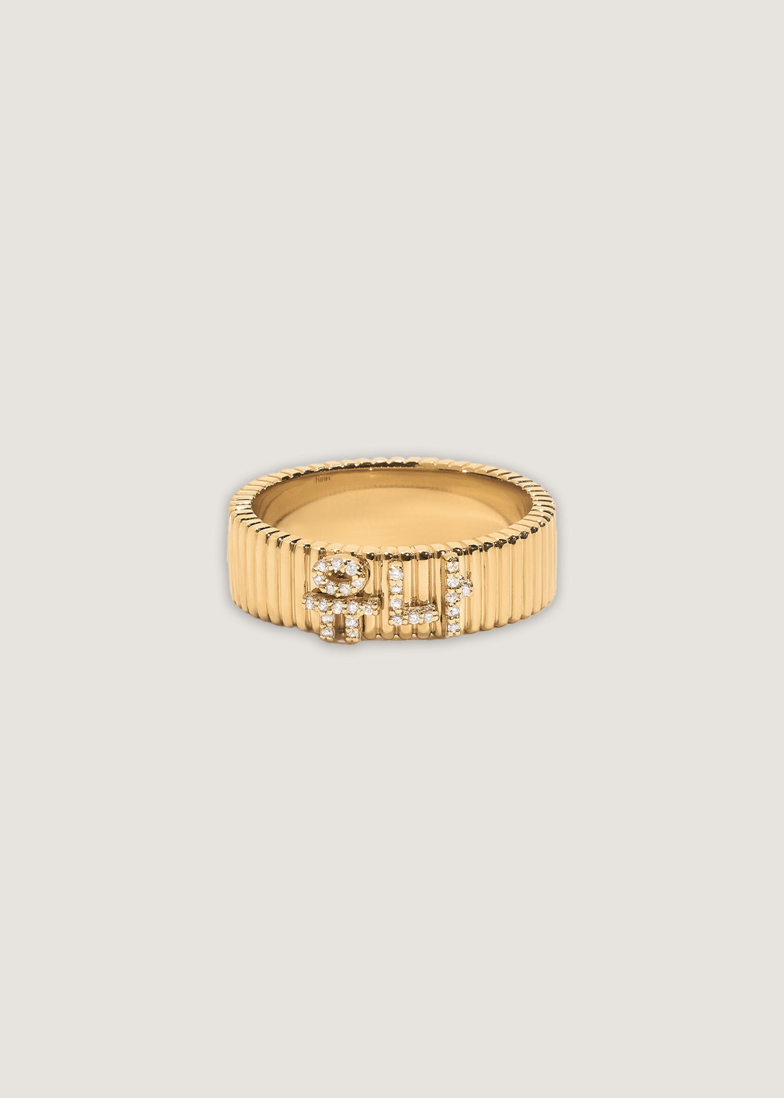 Kinn Studio Heritage Ribbed Pavé Diamond Name Ring